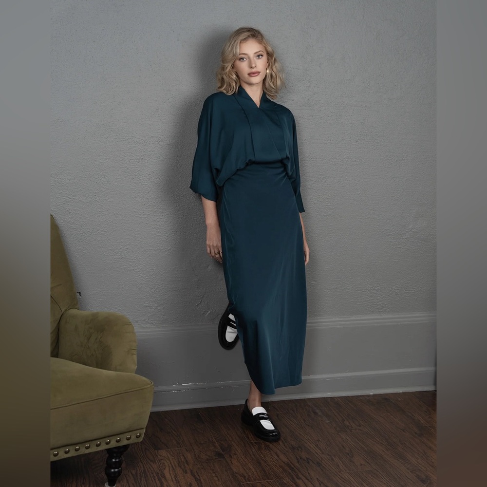 ONE FINE DAY
Ofd Funnel Collar Dress - Picture 2 of 7